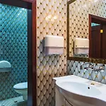палас 4* Казанлък
