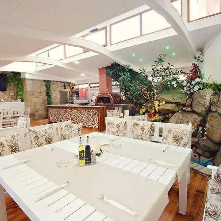 Hotel Palas Hotel Kazanlŭk