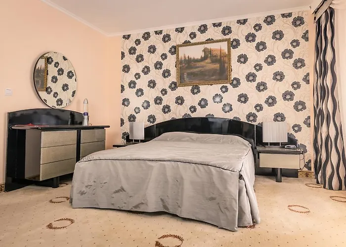 Hotel Palas Otel Kazanlŭk