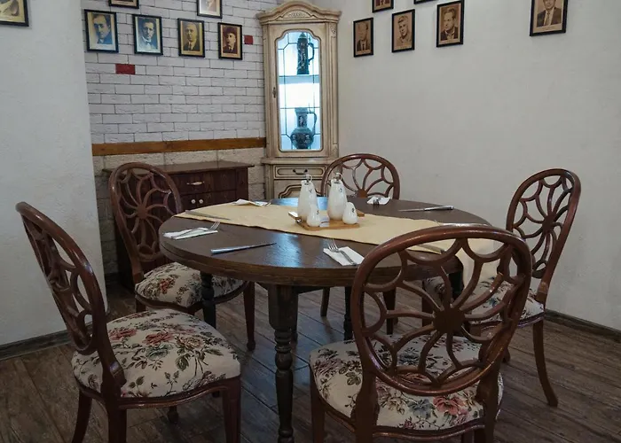 Hotel Palas Kazanlŭk